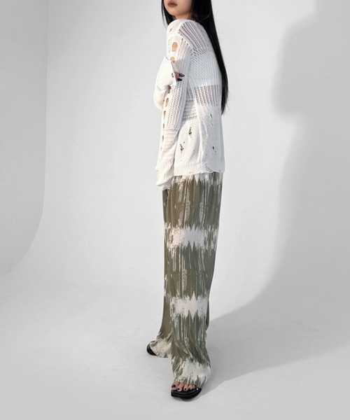 LVEU.(ラブユ.)の「【LVEU.】ダメージニットトップス/ トップス ニット メッシュ ダメージ オーバー シアー 透け感 レイヤード ブラック ホワイト ZOZOTOWN限定(ニット/セーター・レディース・ブラック/ホワイト・FREE)」の12枚目の写真