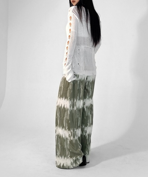 LVEU.(ラブユ.)の「【LVEU.】ダメージニットトップス/ トップス ニット メッシュ ダメージ オーバー シアー 透け感 レイヤード ブラック ホワイト ZOZOTOWN限定(ニット/セーター・レディース・ブラック/ホワイト・FREE)」の13枚目の写真
