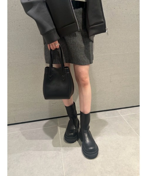 Mila Owen（ミラオーウェン）の「ミニバケットバッグ（ハンドバッグ・レディース・アイボリー/ブラック/ダークブルー・FREE）」の17枚目の写真