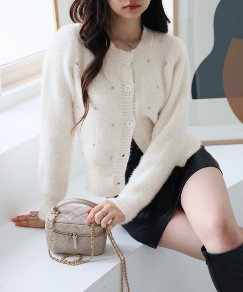 Doula Doula（ドゥーラドゥーラ）の「ストーン付きニットカーディガン（カーディガン/ボレロ・レディース・ホワイト/ブラック/グレー・FREE）」の14枚目の写真