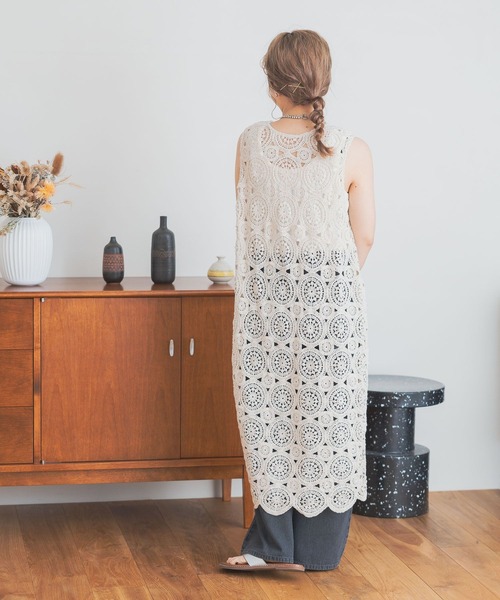 studio CLIP（スタディオクリップ）の「【my fit CLIP/低身長スタッフ企画】レースジレワンピース（ベスト・レディース・チャコール/ナチュラル・FREE）」の6枚目の写真