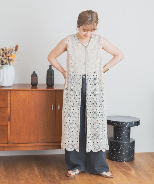 studio CLIP（スタディオクリップ）の「【my fit CLIP/低身長スタッフ企画】レースジレワンピース（ベスト・レディース・チャコール/ナチュラル・FREE）」の8枚目の写真