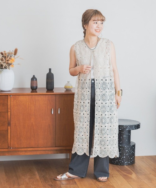 studio CLIP（スタディオクリップ）の「【my fit CLIP/低身長スタッフ企画】レースジレワンピース（ベスト・レディース・チャコール/ナチュラル・FREE）」の9枚目の写真