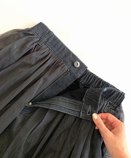 Q（キュー）の「デニムドッキングチュールスカート（スカート・レディース・ブラック・MEDIUM）」の3枚目の写真