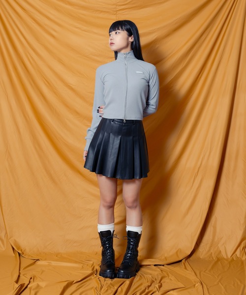 Subciety(サブサエティ)の「FAKE LEATHER MINI SKIRT【WOMEN】(スカート・レディース・ブラック/ブラウン・SMALL/MEDIUM)」の12枚目の写真