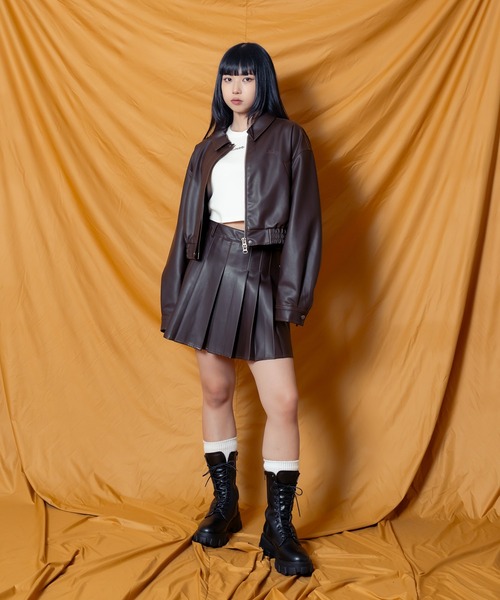 Subciety(サブサエティ)の「FAKE LEATHER MINI SKIRT【WOMEN】(スカート・レディース・ブラック/ブラウン・SMALL/MEDIUM)」の20枚目の写真