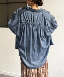 Chez toi | BACKギャザーパウダー加工デニムシャツ(シャツ/ブラウス)