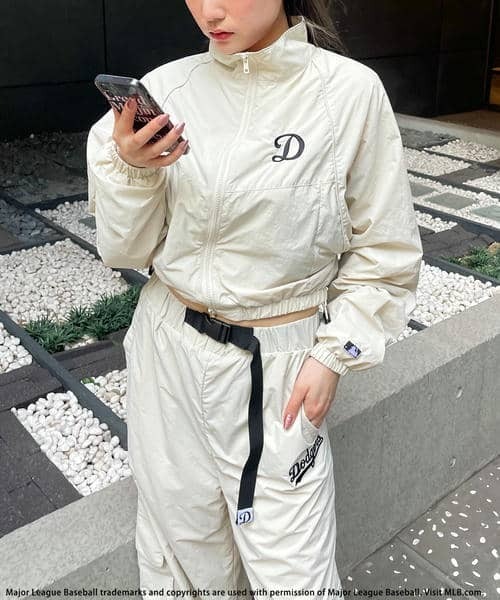 セール】【MLB】ナイロンロゴセットアップ（ワンピース）｜BACK TO THE