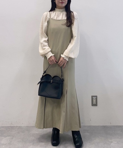 mysty woman(ミスティウーマン)の「ハイネックシャーリングブラウス 152029(シャツ/ブラウス・レディース・ブラック/アイボリー・FREE)」の19枚目の写真