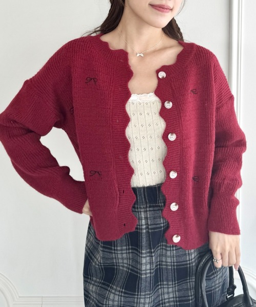 Loueme(ルエム)の「リボン刺繍スカラップカーディガン(カーディガン/ボレロ・レディース・レッド/アイボリー/ブラック・FREE)」の14枚目の写真