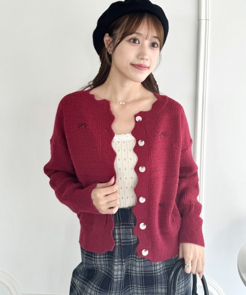 Loueme(ルエム)の「リボン刺繍スカラップカーディガン(カーディガン/ボレロ・レディース・レッド/アイボリー/ブラック・FREE)」の17枚目の写真