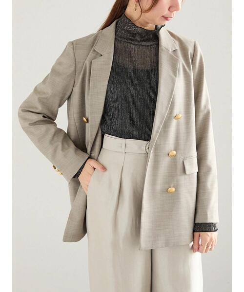 Te chichi(テチチ)の「ダブルブレストテーラードジャケット(ノーカラージャケット・レディース・ベージュ/ネイビー・F)」の7枚目の写真