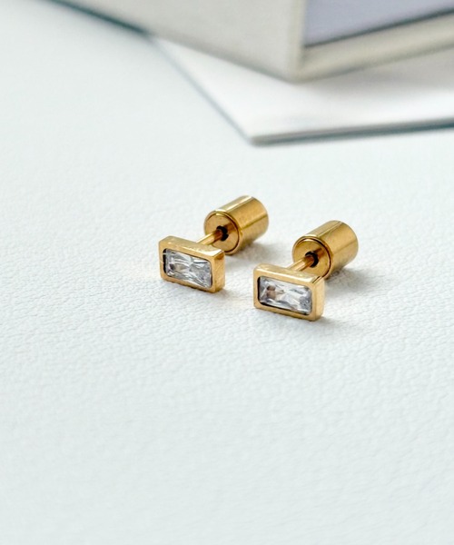 ciite' surgical stainless（シーテサージカルステンレス）の「【 金属アレルギー対応 】 レクタングル ミニピアス サージカルステンレス   (両耳用)（ピアス（両耳用）・レディース・ゴールド・FREE）」の9枚目の写真