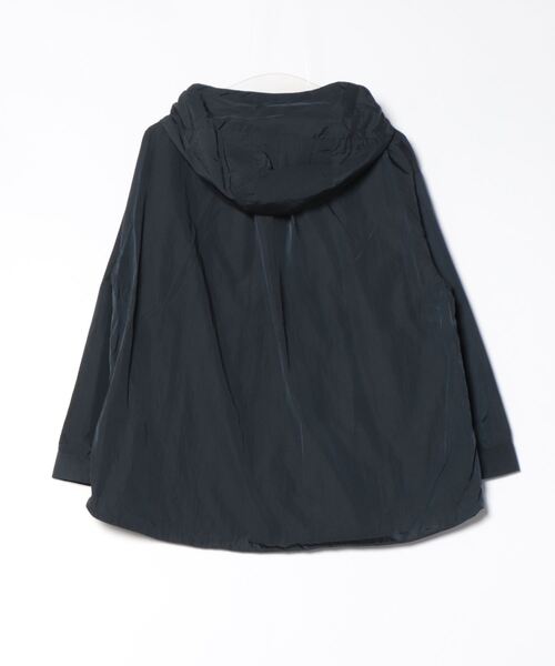 CROSS FUNCTION（クロスファンクション）の「《撥水・花粉対策・UV対策》アクティかる シャイニーナイロンフードブルゾン【CF/クロスファンクション】（ブルゾン・レディース・ネイビー/キャメル・3L/LL/L/M）」の3枚目の写真