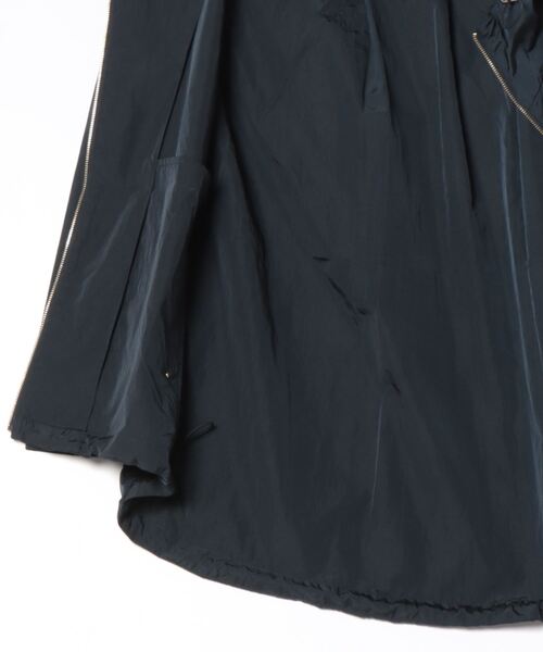 CROSS FUNCTION（クロスファンクション）の「《撥水・花粉対策・UV対策》アクティかる シャイニーナイロンフードブルゾン【CF/クロスファンクション】（ブルゾン・レディース・ネイビー/キャメル・3L/LL/L/M）」の4枚目の写真