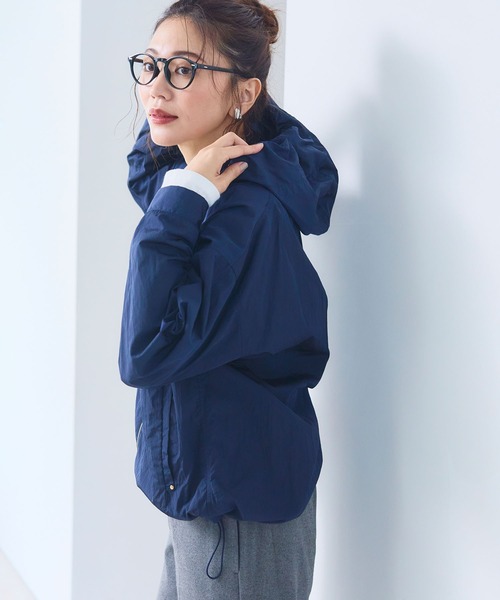 CROSS FUNCTION（クロスファンクション）の「《撥水・花粉対策・UV対策》アクティかる シャイニーナイロンフードブルゾン【CF/クロスファンクション】（ブルゾン・レディース・ネイビー/キャメル・3L/LL/L/M）」の7枚目の写真