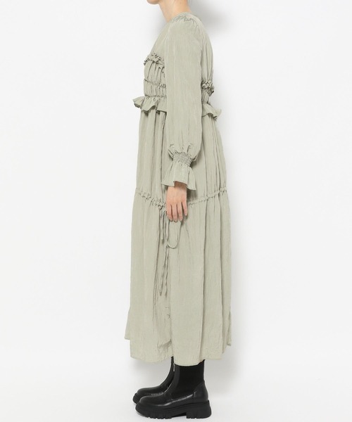 mysty woman（ミスティウーマン）の「【オケージョン】シャーリングワンピース　 242438（ドレス・レディース・ブラック/ベージュ/グリーン・FREE）」の9枚目の写真