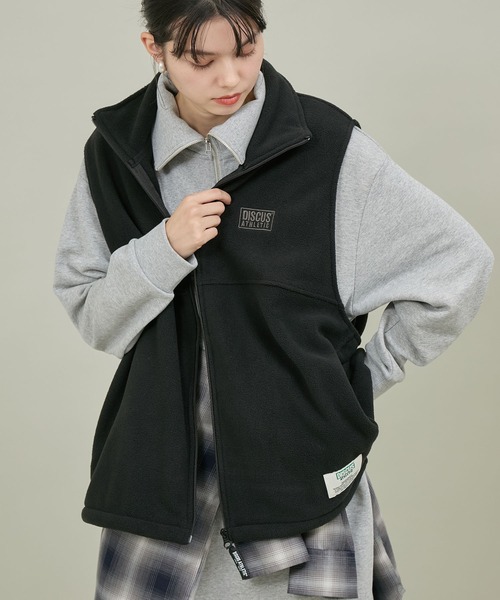 DISCUS ATHLETIC（ディスカス　アスレチック）の「【DISCUS ATHLETIC/ディスカスアスレチック】フリースフルZIPベスト（その他アウター・レディース・キナリ/ブラック・38）」の2枚目の写真