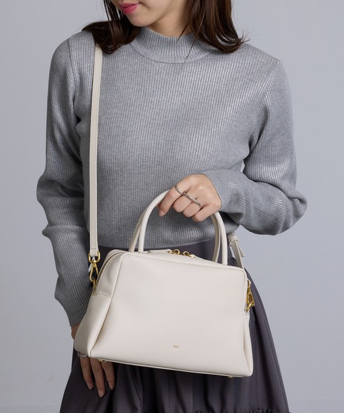 tov（トーヴ）の「【TOV】PETAL M T25S07B529（ショルダーバッグ・レディース・アイボリー/ブラック/ライトブルー/ネイビー/ブラウン・FREE）」の16枚目の写真