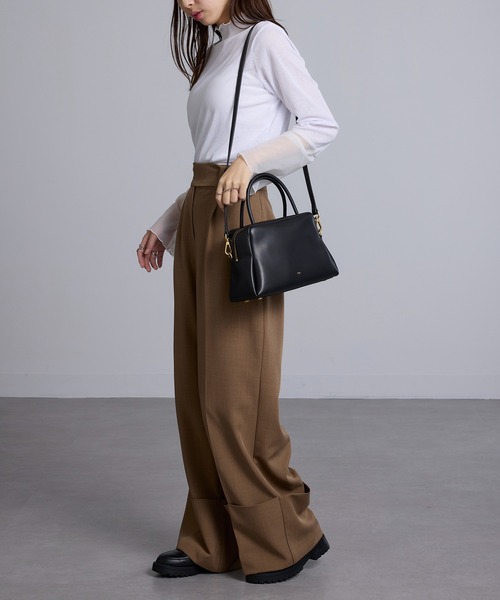 tov（トーヴ）の「【TOV】PETAL M T25S07B529（ショルダーバッグ・レディース・アイボリー/ブラック/ライトブルー/ネイビー/ブラウン・FREE）」の9枚目の写真