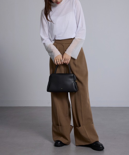 tov（トーヴ）の「【TOV】PETAL M T25S07B529（ショルダーバッグ・レディース・アイボリー/ブラック/ライトブルー/ネイビー/ブラウン・FREE）」の14枚目の写真