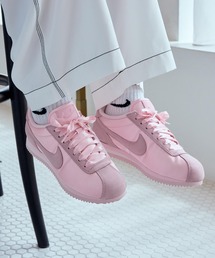 NIKE（ナイキ）の「ナイキ コルテッツ テキスタイル ウィメンズシューズ / Nike Cortez Textile Women's Shoes FV5420-600 Medium Soft Pink（スニーカー）」