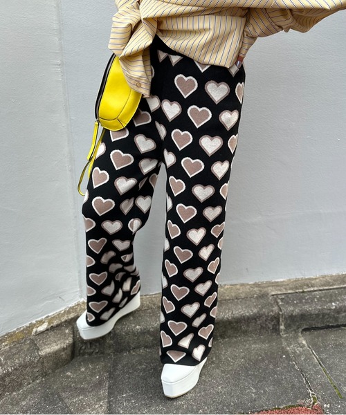 mi via loca（ミヴィアロカ）の「カラーハート柄ニットパンツ（その他パンツ・レディース・ブラック/杢グレー/ネイビー・FREE）」の19枚目の写真