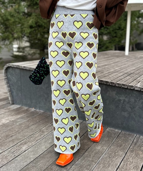 mi via loca（ミヴィアロカ）の「カラーハート柄ニットパンツ（その他パンツ・レディース・ブラック/杢グレー/ネイビー・FREE）」の12枚目の写真