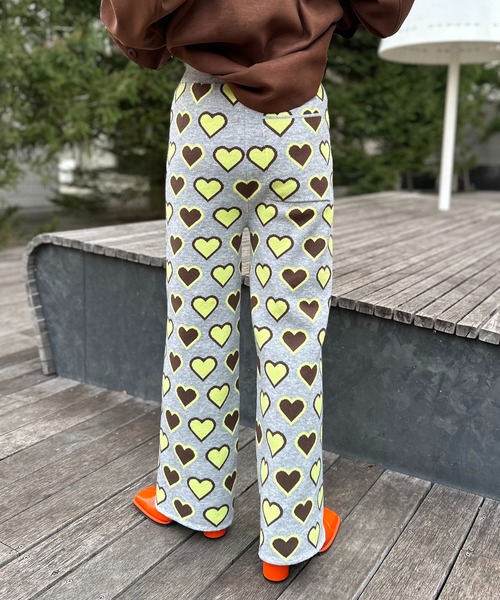 mi via loca（ミヴィアロカ）の「カラーハート柄ニットパンツ（その他パンツ・レディース・ブラック/杢グレー/ネイビー・FREE）」の9枚目の写真