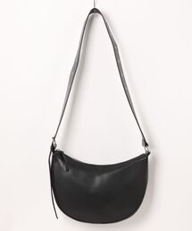 Lui's（ルイス）の「half moon bag/L cow nappa（ショルダー
