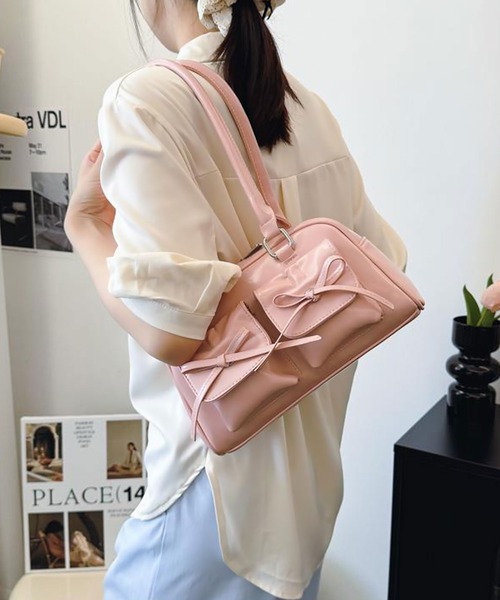blackdia ocean(ブラックダイヤオーシャン)の「blackdia ocean ダブルリボンボストンバッグ(ボストンバッグ・レディース・ブラック/レッド/ピンク/ブラウン/ホワイト/シルバー・FREE)」の4枚目の写真