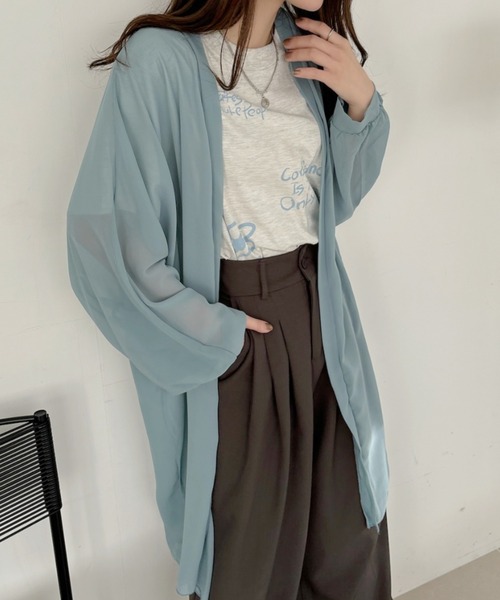 TREOVER(トレオーバー)の「エアリーな透け感が大人可愛い! シフォン ボリュームスリーブ ロングカーディガン(カーディガン/ボレロ・レディース・ブラック/ライトブルー/パープル/ライトグリーン/アイボリー・FREE)」の4枚目の写真