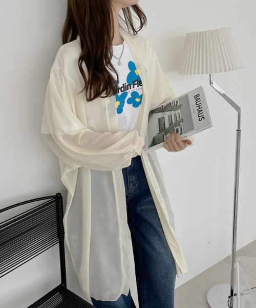 TREOVER(トレオーバー)の「エアリーな透け感が大人可愛い! シフォン ボリュームスリーブ ロングカーディガン(カーディガン/ボレロ・レディース・ブラック/ライトブルー/パープル/ライトグリーン/アイボリー・FREE)」の10枚目の写真