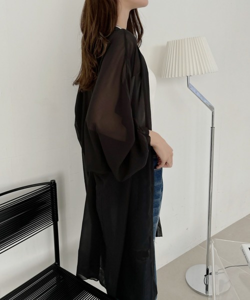 TREOVER(トレオーバー)の「エアリーな透け感が大人可愛い! シフォン ボリュームスリーブ ロングカーディガン(カーディガン/ボレロ・レディース・ブラック/ライトブルー/パープル/ライトグリーン/アイボリー・FREE)」の15枚目の写真