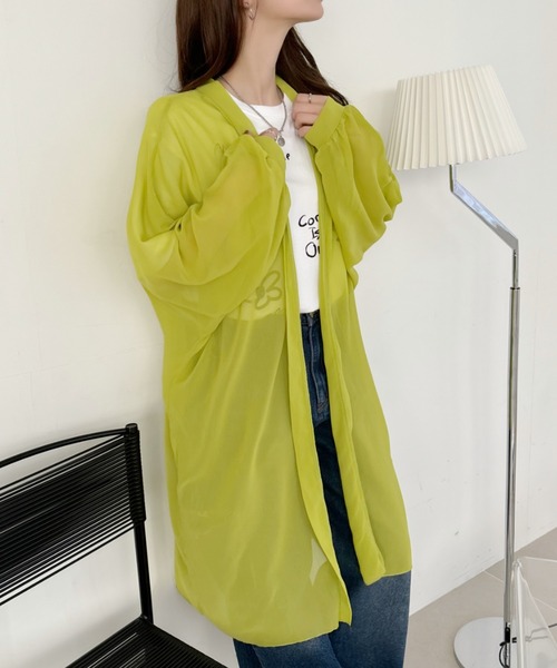 TREOVER(トレオーバー)の「エアリーな透け感が大人可愛い! シフォン ボリュームスリーブ ロングカーディガン(カーディガン/ボレロ・レディース・ブラック/ライトブルー/パープル/ライトグリーン/アイボリー・FREE)」の17枚目の写真