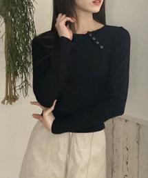 斜めヘンリーネックロンT