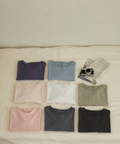 CHAN ME(チャンミ)の「綿100%ラウンドヘムオーバーサイズTシャツ(ショート丈)(Tシャツ/カットソー・レディース・ブラック/カーキ/ブルー/アイボリー/ネイビー/ピンク/チャコールグレー/ホワイト・MEDIUM/X-LARGE/LARGE)」の9枚目の写真