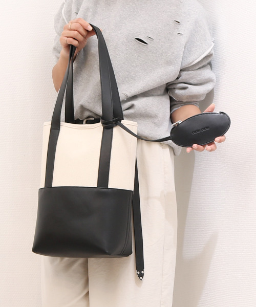 cache cache(カシュ カシュ)の「カシュカシュ cachecache / サニーデイキャンバスバケツトート(トートバッグ・レディース・シルバー/ベージュ系その他/ブラック・FREE)」の21枚目の写真