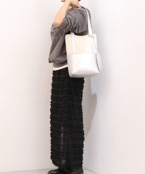 cache cache(カシュ カシュ)の「カシュカシュ cachecache / サニーデイキャンバスバケツトート(トートバッグ・レディース・シルバー/ベージュ系その他/ブラック・FREE)」の19枚目の写真