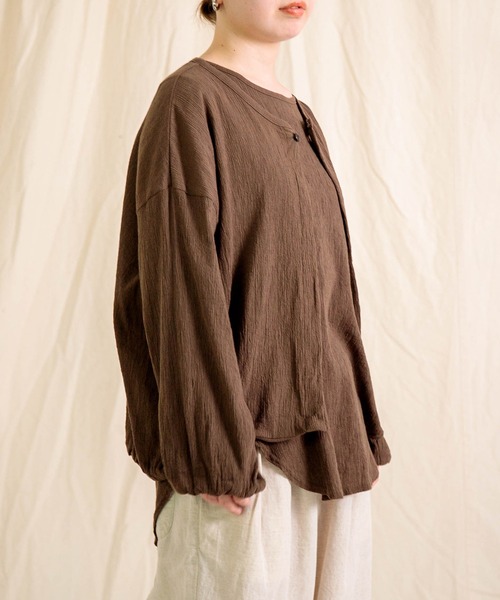 prit（プリット）の「[prit]  クレープロッキーバル ボリュームスリーブワンボタンボレロ（カーディガン/ボレロ・レディース・ブラック/ブラウン・FREE）」の3枚目の写真