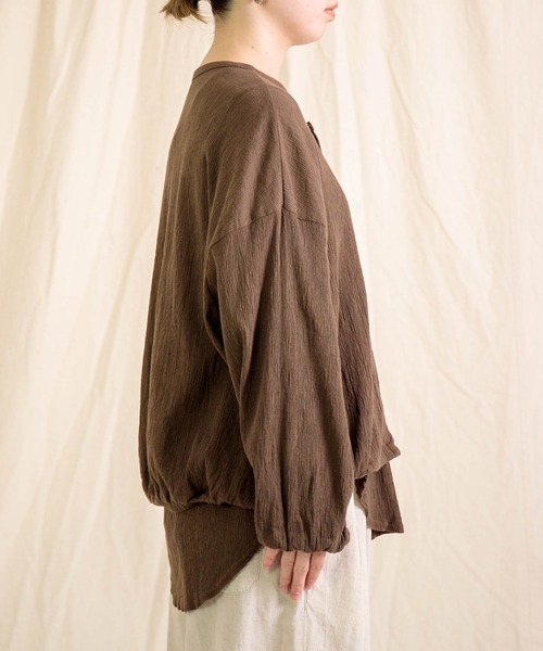 prit（プリット）の「[prit]  クレープロッキーバル ボリュームスリーブワンボタンボレロ（カーディガン/ボレロ・レディース・ブラック/ブラウン・FREE）」の8枚目の写真