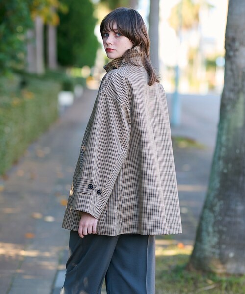 DRESSTERIOR(ドレステリア)の「【2WAY】Aラインチェックアウター(ステンカラーコート・レディース・キャメル・34/36/38)」の5枚目の写真