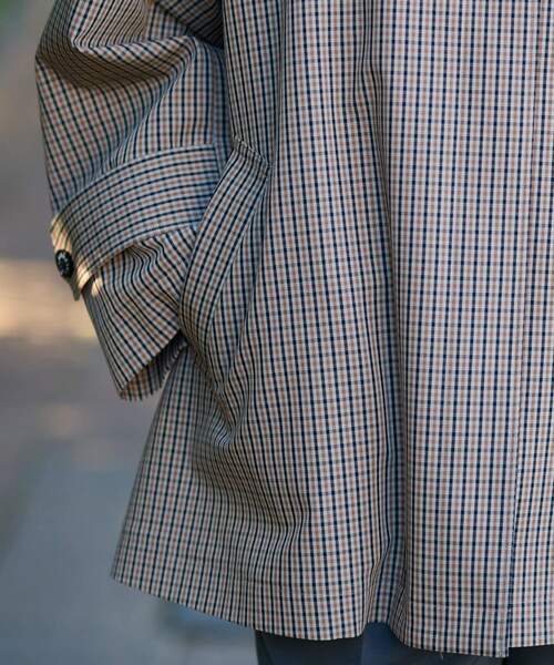 DRESSTERIOR(ドレステリア)の「【2WAY】Aラインチェックアウター(ステンカラーコート・レディース・キャメル・34/36/38)」の8枚目の写真