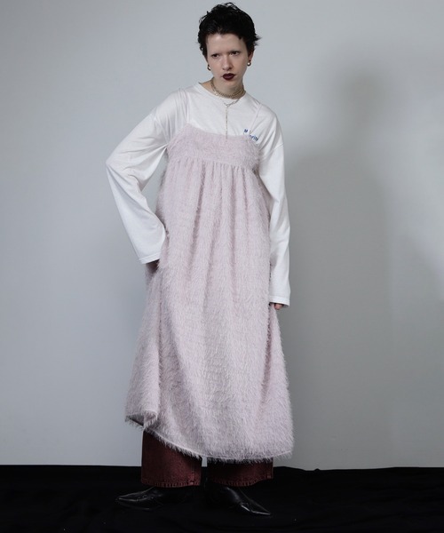 ROSE BUD(ローズバッド)の「【WEB・一部店舗限定】シャギーキャミワンピース(ワンピース・レディース・ブラック/ピンク・ONE SIZE)」の2枚目の写真