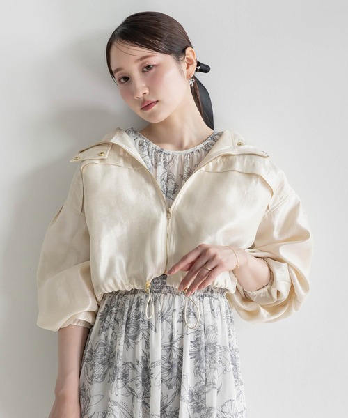 RANDA(ランダ)の「ジップアップブルゾン(ブルゾン・レディース・クリーム/ホワイト/ピンク・0/1)」の1枚目の写真