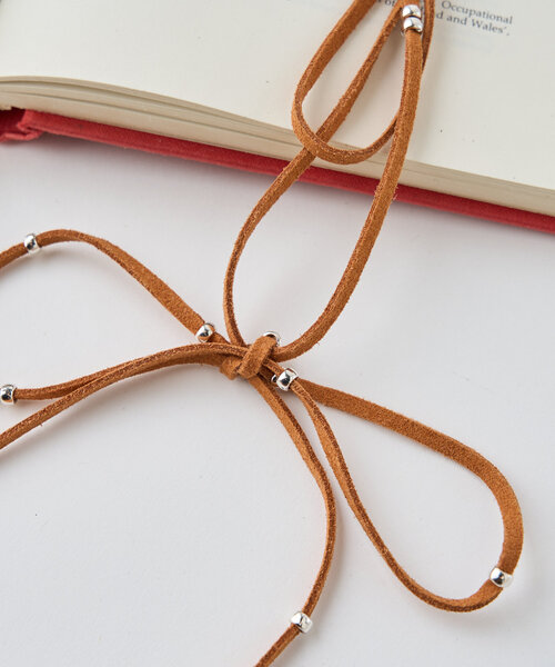 CIAOPANIC（チャオパニック）の「コインチャームチョーカー（ネックレス・レディース・ブラウン・ONE SIZE）」の5枚目の写真