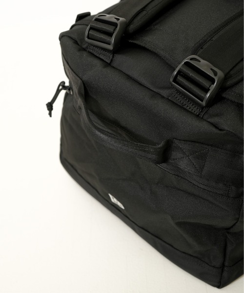 NEW ERA（ニューエラ）の「【NEW ERA/ニューエラ】CLUB DUFFLE BAG（ボストンバッグ・メンズ・ブラック×ホワイト/ブラック・FREE）」の9枚目の写真