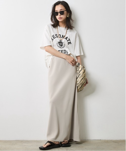 CHIC STYLE(シックスタイル)の「綿100%ピグメント染ロゴプリントTシャツ<大きいサイズ有>シックスタイル(Tシャツ/カットソー・レディース・オフホワイト/ブラック・M/L/LL/3L/4L/5L)」の21枚目の写真