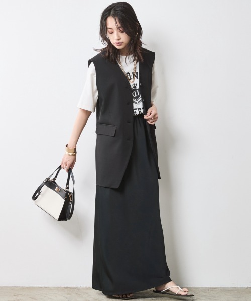 CHIC STYLE(シックスタイル)の「綿100%ピグメント染ロゴプリントTシャツ<大きいサイズ有>シックスタイル(Tシャツ/カットソー・レディース・オフホワイト/ブラック・M/L/LL/3L/4L/5L)」の20枚目の写真