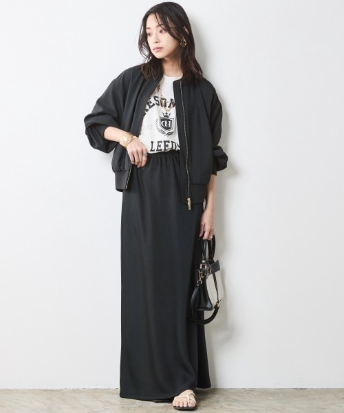 CHIC STYLE(シックスタイル)の「綿100%ピグメント染ロゴプリントTシャツ<大きいサイズ有>シックスタイル(Tシャツ/カットソー・レディース・オフホワイト/ブラック・M/L/LL/3L/4L/5L)」の12枚目の写真